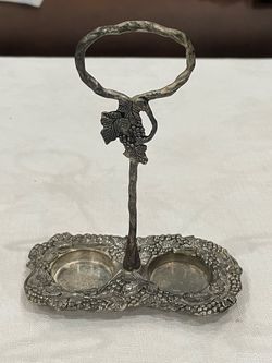 Vintage Patent Designs silver-toned metal double condiment holder with vine motifs