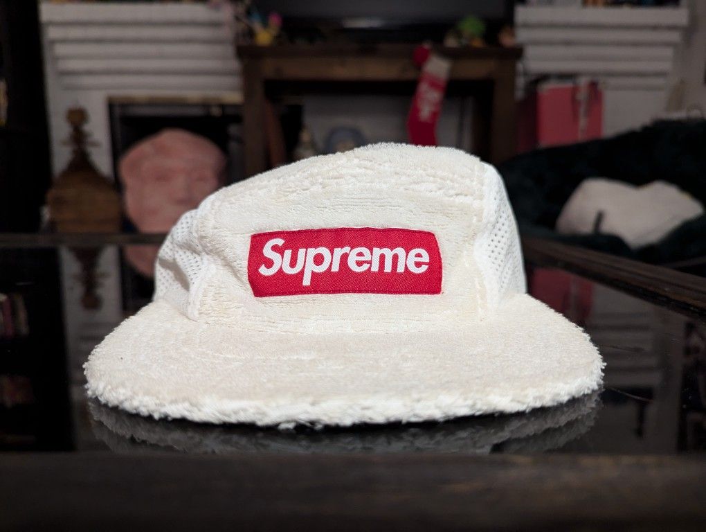 Supreme cloth box Logo Hat