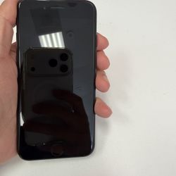 iPhone SE (2nd Gen)64Gb Unlocked