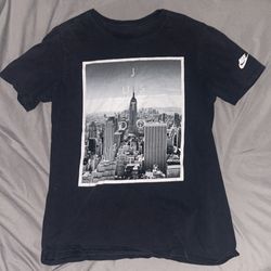 Nike black & white graphic tee
