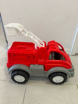 Jumbo Fire Truck with Extendable Ladder