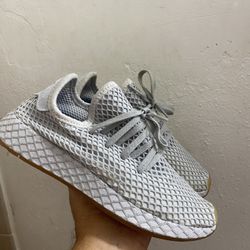  Adidas Deerupt Runner Grey Women’s Shoes Size  4 