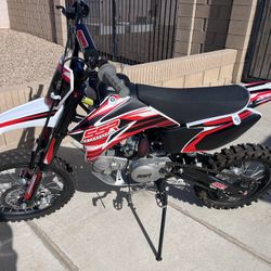 SSR 140 Performance Pit Bike Dirt Bike