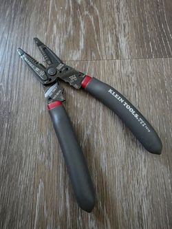 Klein Tools 1019 Wire Stripper/Crimper Multi-tool