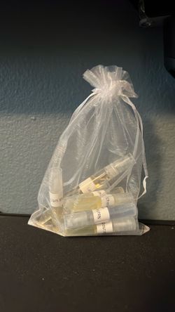 10, 3 ml decants plus free 10 ml decant