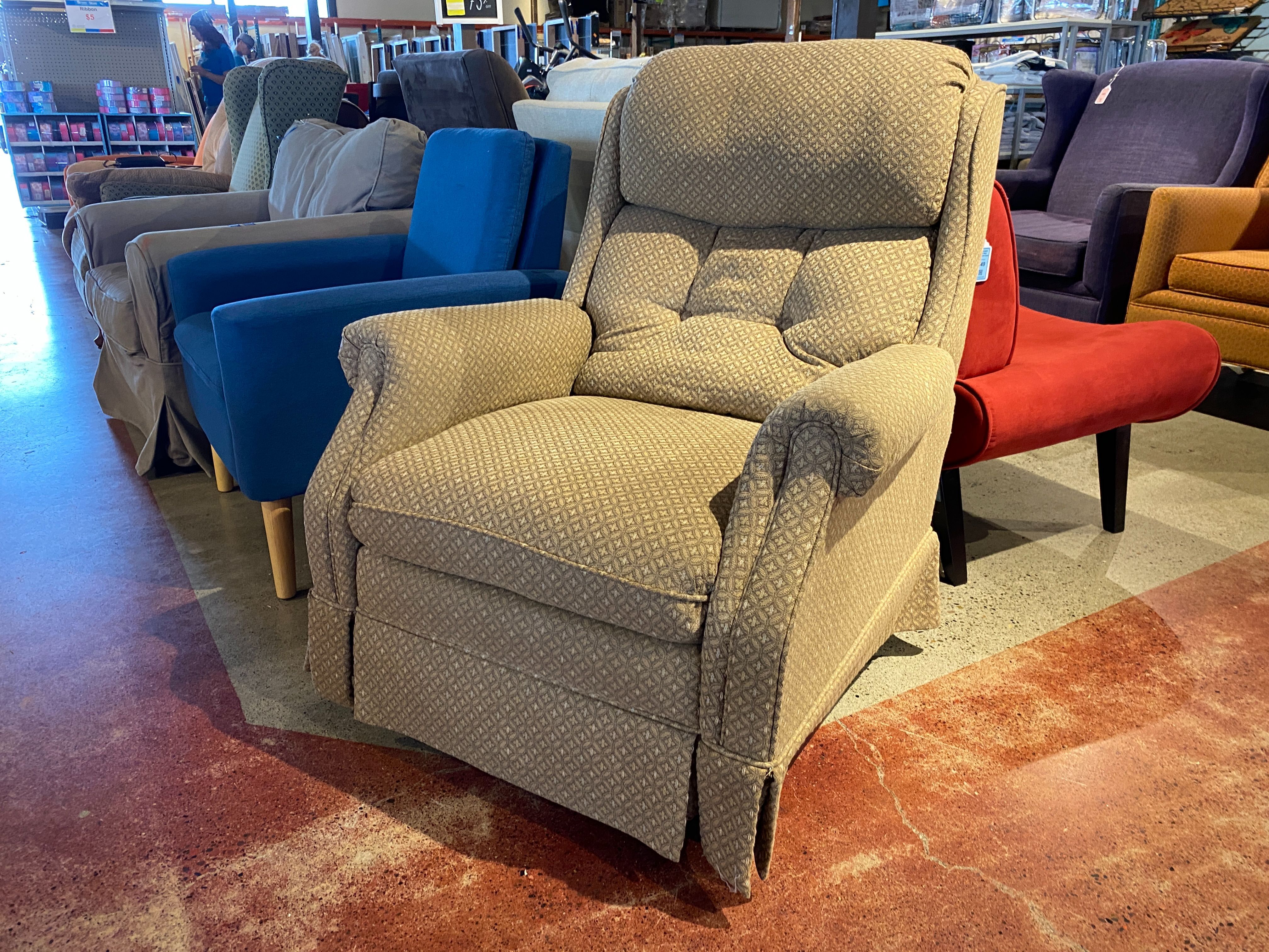 Traditional Skirted Manual Recliner Armchair
