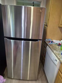 LG   refigerator