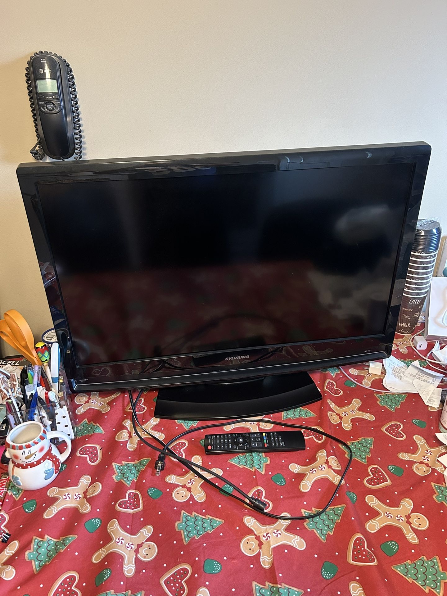 TV 32 Inch
