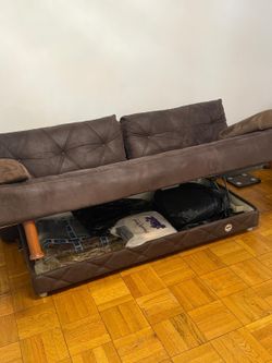 Luxurious Couch 