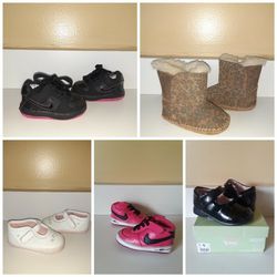 Children's Shoe's (MAKE AN OFFER)