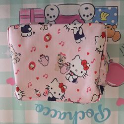 Hello Kitty small pouch