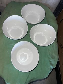 Over and Back 4-Piece What a Dish Porcelain Serving Bowls Set White Diamond Pat Set of 4 porcelain kitchen bowls white