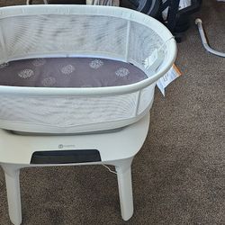Rocking Baby Bassinet & Interactive Toys