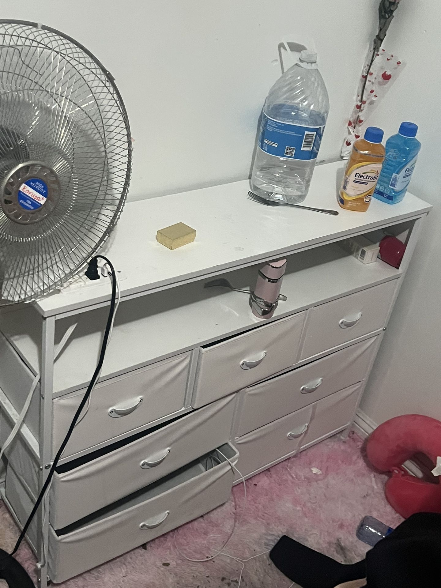 TV Stand with 7 Fabric Drawers and Shelves,
