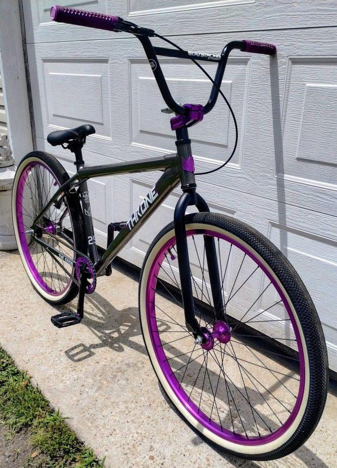 (YES IT'S STILL AVAILABLE) 29"Aluminum Throne Goon BMX Bike