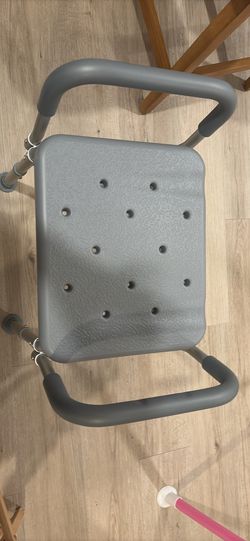 NEW Medline Bath & Shower Chair with Armrests – Adjustable Height – 350 lb Capacity – $30