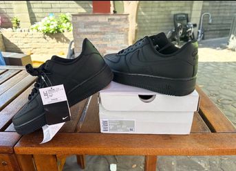 NEW Air Force 1 '07 Triple Black Size 9.5