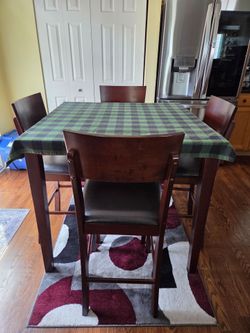 Pub table and chairs