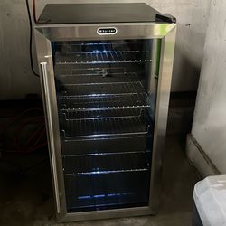 Whynter small fridge