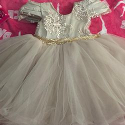 Golden girl's dress size 3