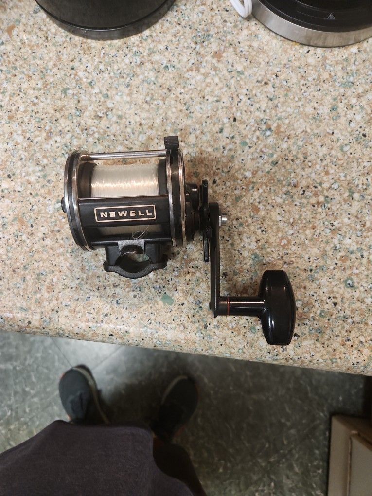 Newell Fishing Reel G338J