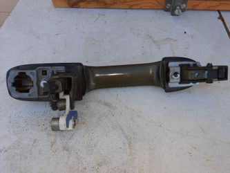 2006 Honda pilot passenger side front door handle