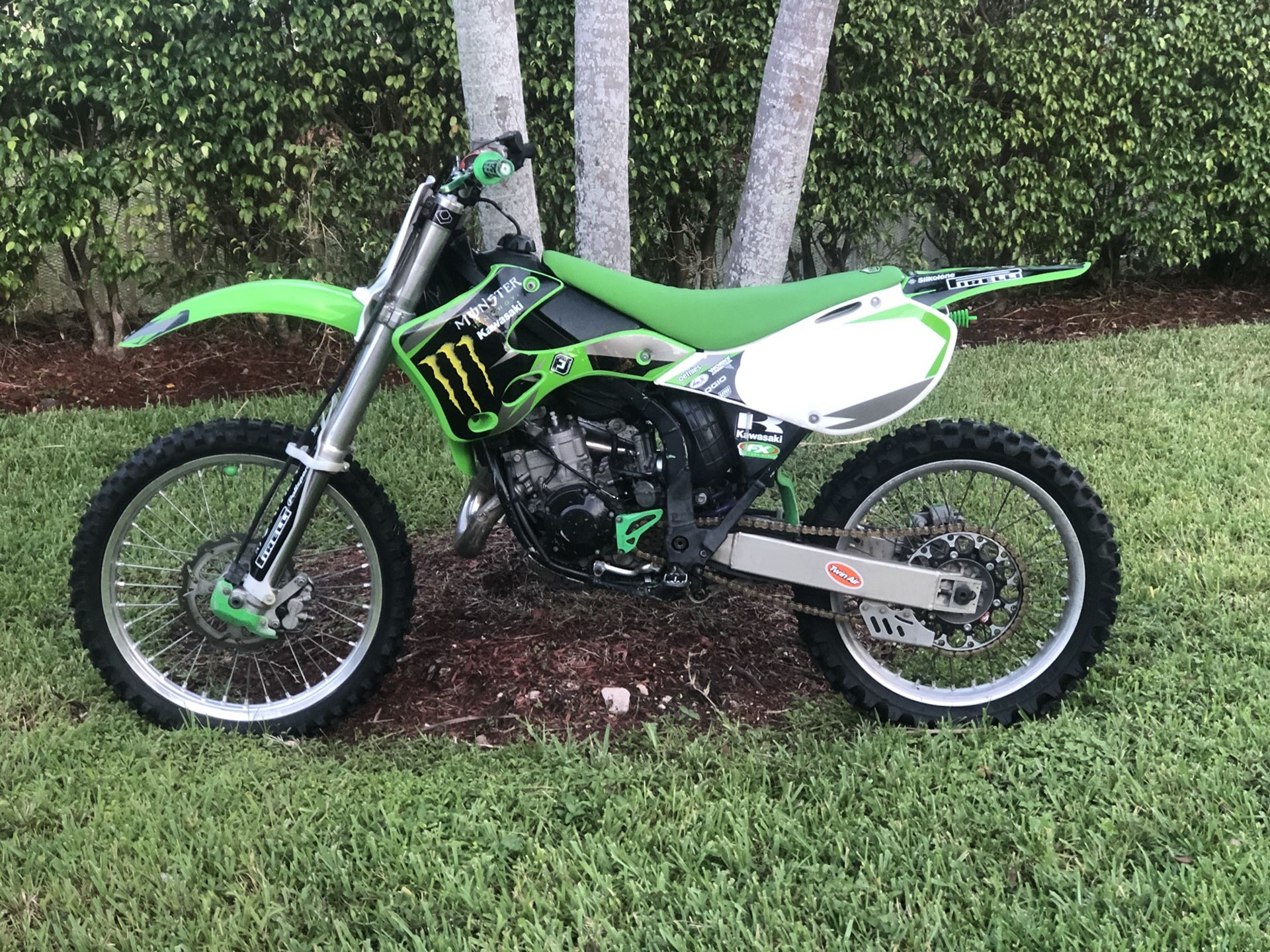 Kawasaki KX 125 2 stroke dirt Bike