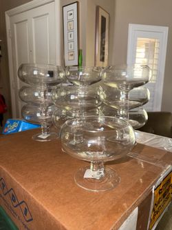 12 glass footed bowl