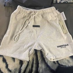 Essentials light oat shorts- (Size:M)
