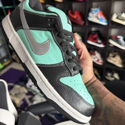 Nike Diamond Dunk SB “Tiffany” 