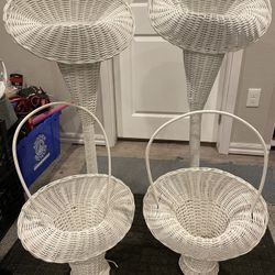 White Wicker Baskets For Floral Arrangements 