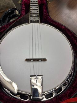 Gold Tone "Twanger"  OB3 Banjo -5 string w hard case