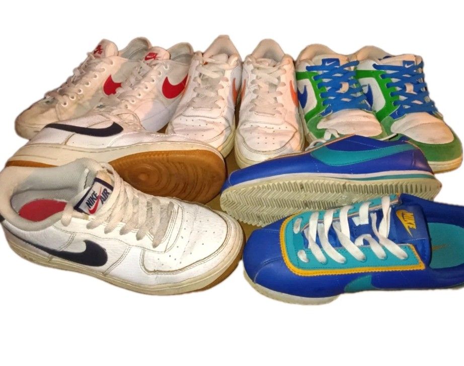 Nikes Reebok Adidas Vans Airs Dunks Superstar Classics Retro Vintage Special Additions Soccer Cleats From $15+