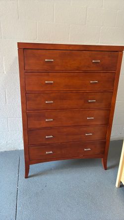 Free dresser