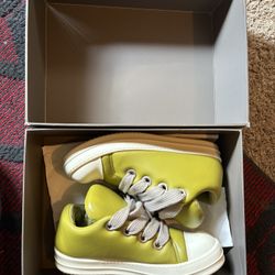 Men’s sneakers