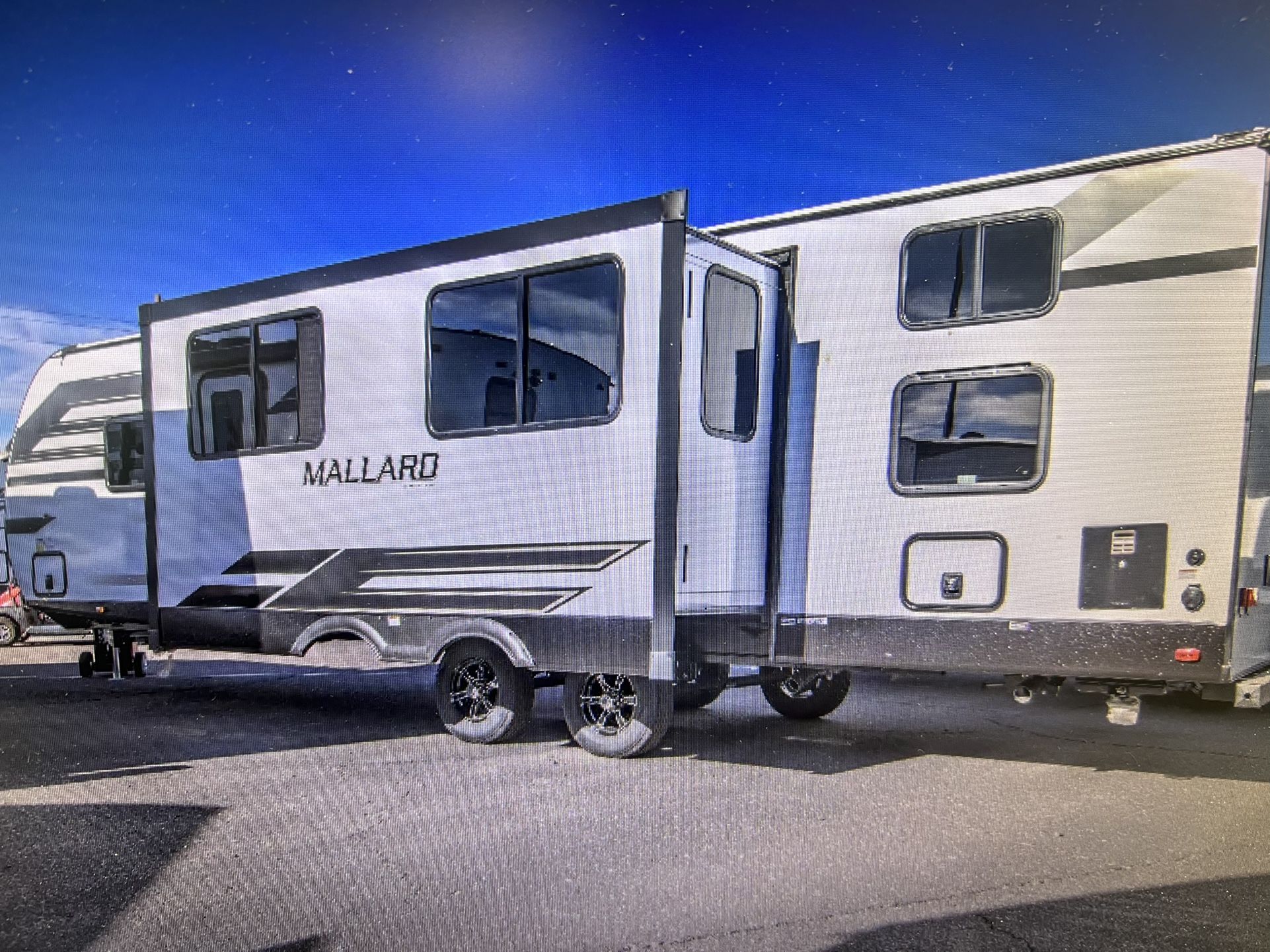 2022 MALLARD 31ft(IDM312) Bunkhouse
