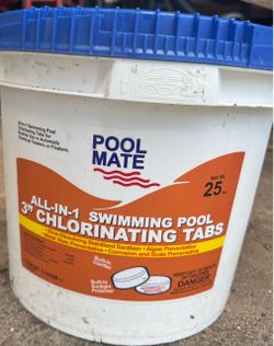 3” chlorinated pool tabs - NEW-bucks