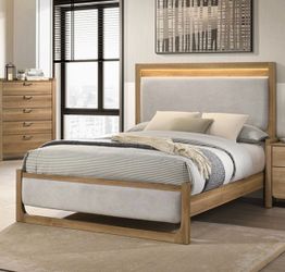 Queen bed &. Bed &mattress