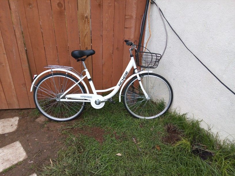 Maikeda Anchor Woman's Cruiser $80