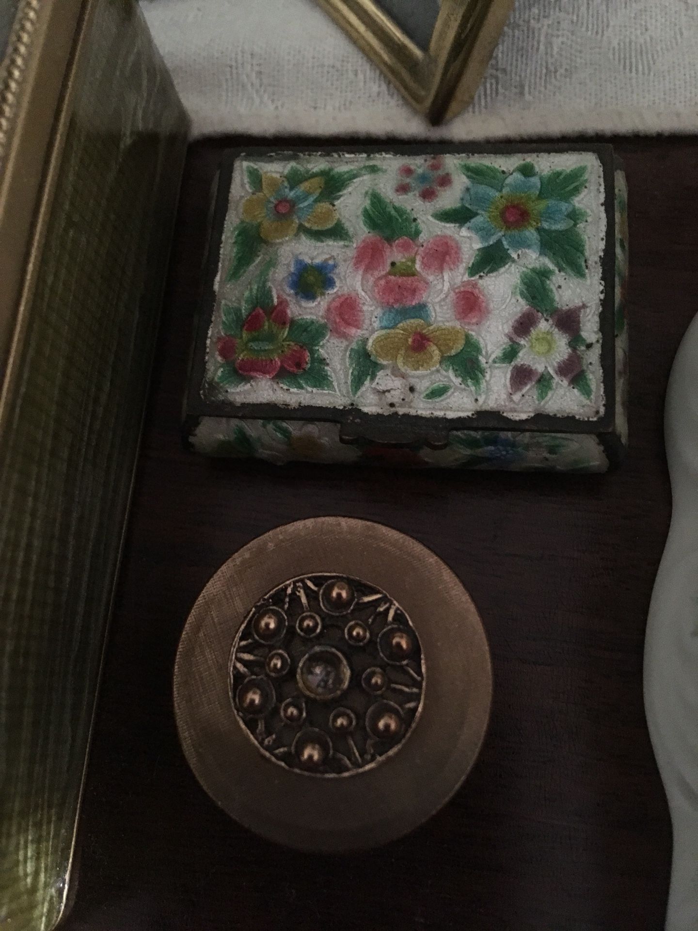 Porcelain Antique Decorative Pieces