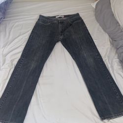 Distressed Levi Jeans