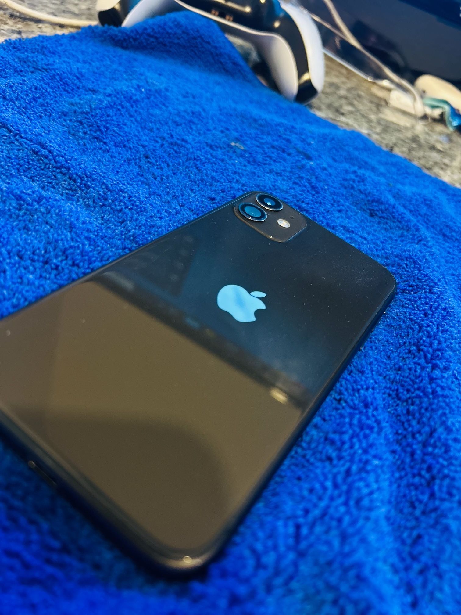 iPhone 11