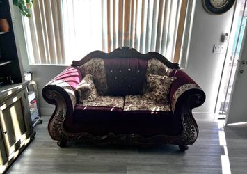 Brown colour Solid Wood loveseat