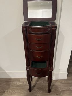 Jewelry Stand