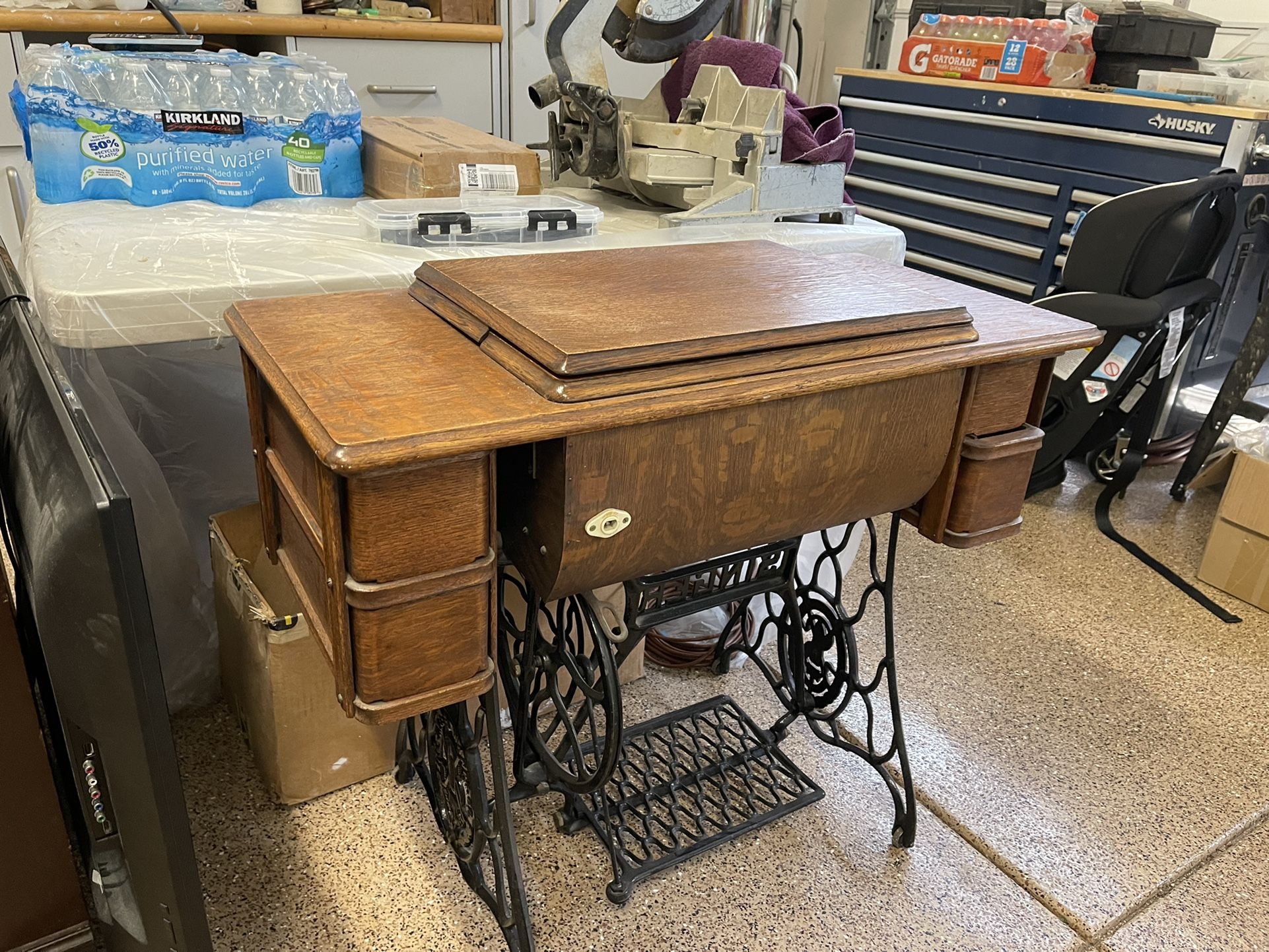 Antique Sewing Machine for Sale in Temecula, CA OfferUp