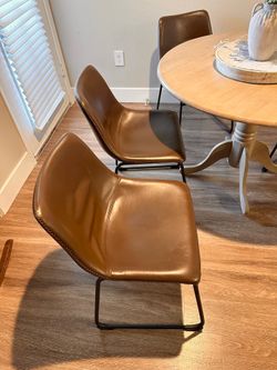 Dining chairs (4)
