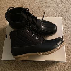 St. John’s Bay Boots, Size 6 (New) - Black