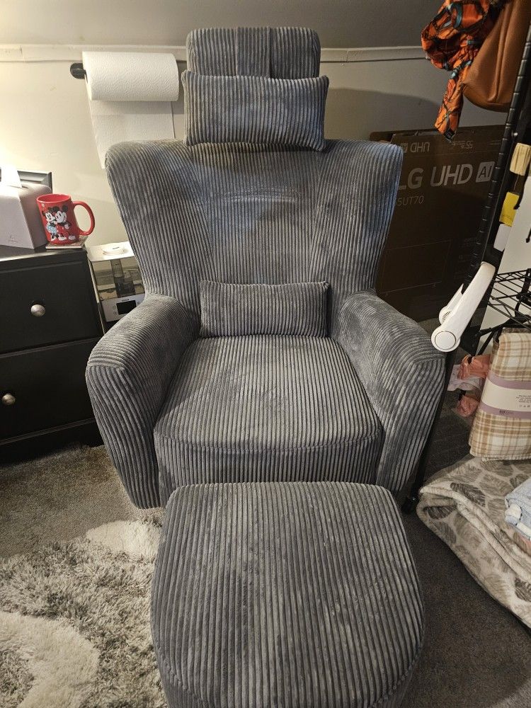 accent chair