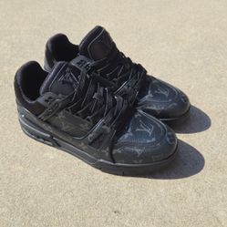 LV Trainer size 9