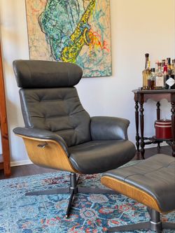 Gorgeous Gray Leather Recliner